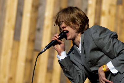 Whispering Sons @ Campo Solar, picture 12, photographed by Luc Klinckaert - FrontView Magazine