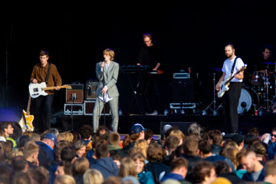 Whispering Sons @ Campo Solar, picture 15, photographed by Luc Klinckaert - FrontView Magazine