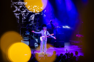 Nile Rodgers & CHIC @ OLT Rivierenhof, picture 14, photographed by Bruno Holvoet - FrontView Magazine