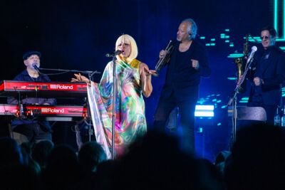 Nile Rodgers & CHIC @ OLT Rivierenhof, picture 15, photographed by Bruno Holvoet - FrontView Magazine