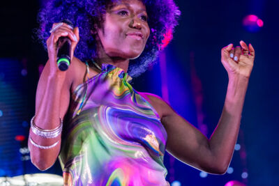 Nile Rodgers & CHIC @ OLT Rivierenhof, picture 18, photographed by Bruno Holvoet - FrontView Magazine