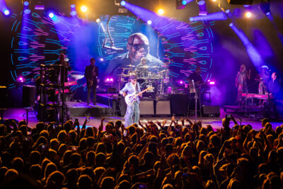 Nile Rodgers & CHIC @ OLT Rivierenhof, picture 30, photographed by Bruno Holvoet - FrontView Magazine