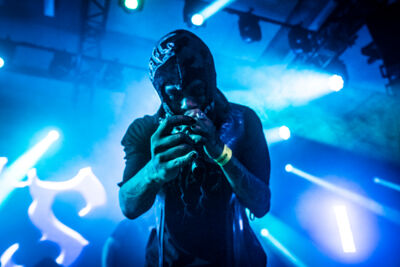 Kleine Crack & Slagter @ Lokerse Feesten, picture 8, photographed by Sandra Van Watermeulen - FrontView Magazine