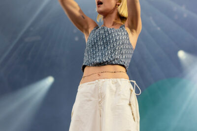 Pommelien Thijs @ Lokerse Feesten 2023, picture 5, photographed by Edwin Houdevelt - FrontView Magazine