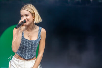 Pommelien Thijs @ Lokerse Feesten 2023, picture 13, photographed by Edwin Houdevelt - FrontView Magazine
