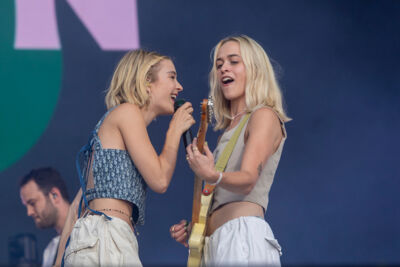 Pommelien Thijs @ Lokerse Feesten 2023, picture 19, photographed by Edwin Houdevelt - FrontView Magazine