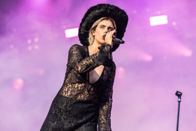 Sylvie Kreusch @ Lokerse Feesten 2023, picture 16, photographed by Marc Verdonck - FrontView Magazine