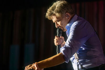 Bart Peeters @ Lokerse Feesten 2023, picture 24, photographed by Edwin Houdevelt - FrontView Magazine