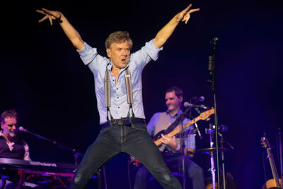 Bart Peeters @ Lokerse Feesten 2023, picture 27, photographed by Edwin Houdevelt - FrontView Magazine