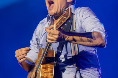 Bart Peeters @ Lokerse Feesten 2023, picture 30, photographed by Edwin Houdevelt - FrontView Magazine