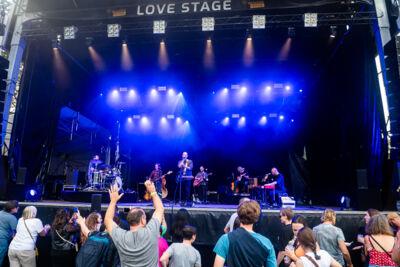 Flip Kowlier @ Rijvers Festival 2023, picture 3, photographed by Dimitri Vanlommel - FrontView Magazine