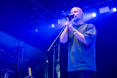 Flip Kowlier @ Rijvers Festival 2023, picture 18, photographed by Dimitri Vanlommel - FrontView Magazine