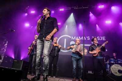 Mama's Jasje @ Fonnefeesten 2023, picture 13, photographed by Danny Wagemans - FrontView Magazine