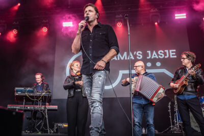 Mama's Jasje @ Fonnefeesten 2023, picture 25, photographed by Danny Wagemans - FrontView Magazine