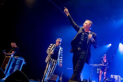 Arbeid Adelt ! & Guests: Der Klinke & Parkaparaplu @ Paulusfeesten Oostende, picture 9, photographed by Luc Klinckaert - FrontView Magazine