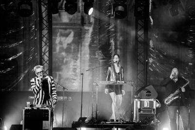Arbeid Adelt ! & Guests: Der Klinke & Parkaparaplu @ Paulusfeesten Oostende, picture 14, photographed by Luc Klinckaert - FrontView Magazine