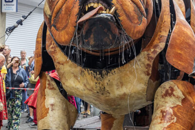De Reuzen van Royal de Luxe @ Antwerpen, picture 17, photographed by Marc Verdonck - FrontView Magazine
