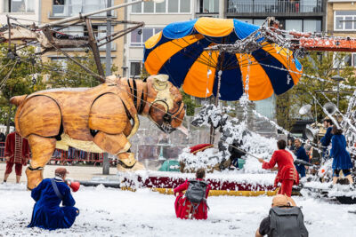 De Reuzen van Royal de Luxe @ Antwerpen, picture 34, photographed by Marc Verdonck - FrontView Magazine