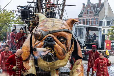De Reuzen van Royal de Luxe @ Antwerpen, picture 43, photographed by Marc Verdonck - FrontView Magazine