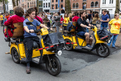 De Reuzen van Royal de Luxe @ Antwerpen, picture 53, photographed by Marc Verdonck - FrontView Magazine