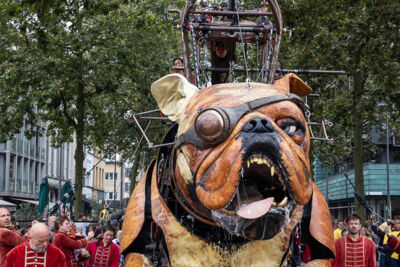 De Reuzen van Royal de Luxe @ Antwerpen, picture 61, photographed by Marc Verdonck - FrontView Magazine