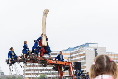 De Reuzen van Royal de Luxe @ Antwerpen, picture 63, photographed by Marc Verdonck - FrontView Magazine