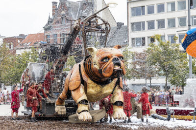 De Reuzen van Royal de Luxe @ Antwerpen, picture 76, photographed by Marc Verdonck - FrontView Magazine