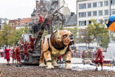 De Reuzen van Royal de Luxe @ Antwerpen, picture 77, photographed by Marc Verdonck - FrontView Magazine