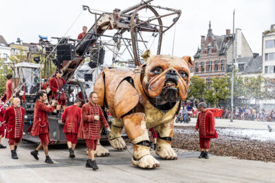 De Reuzen van Royal de Luxe @ Antwerpen, picture 80, photographed by Marc Verdonck - FrontView Magazine