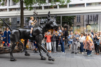De Reuzen van Royal de Luxe @ Antwerpen, picture 92, photographed by Marc Verdonck - FrontView Magazine