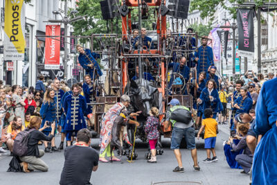 De Reuzen van Royal de Luxe @ Antwerpen, picture 95, photographed by Marc Verdonck - FrontView Magazine