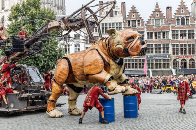 De Reuzen van Royal de Luxe @ Antwerpen, picture 99, photographed by Marc Verdonck - FrontView Magazine