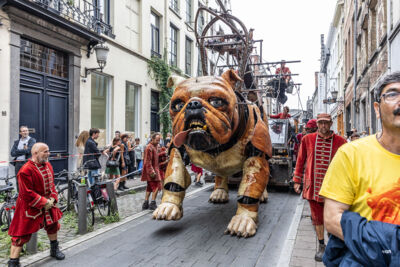 De Reuzen van Royal de Luxe @ Antwerpen, picture 104, photographed by Marc Verdonck - FrontView Magazine