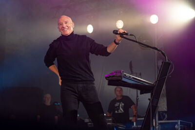 Midge Ure @ W-Fest dag 1, picture 7, photographed by Luc Klinckaert - FrontView Magazine