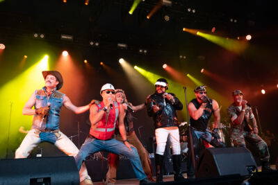 Village People @ W-Fest dag 1, picture 6, photographed by Luc Klinckaert - FrontView Magazine