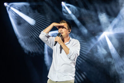 Niels Destadsbader @ Maanrock 2023, picture 4, photographed by Marc Verdonck - FrontView Magazine