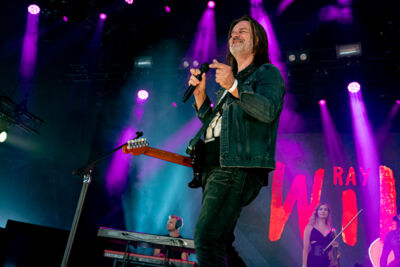 Genesis (Classic) @ W- Fest dag 3, picture 4, photographed by Luc Klinckaert - FrontView Magazine
