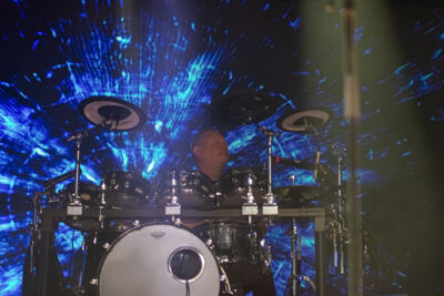 Orchestral Manoeuvres in the Dark @ W- Fest dag 3, picture 26, photographed by Luc Klinckaert - FrontView Magazine