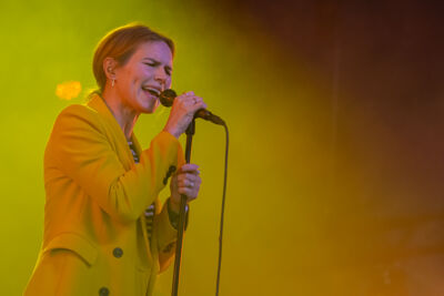 The Cardigans @ W- Fest dag 3, picture 4, photographed by Luc Klinckaert - FrontView Magazine