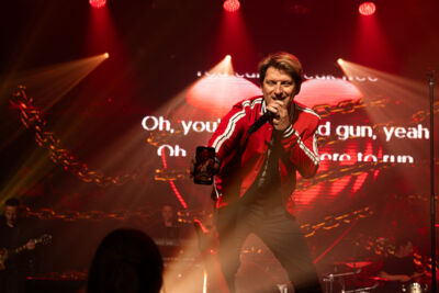 Gene Thomas @ Joe Singalong Party 2023, picture 7, photographed by Gert Daemen - FrontView Magazine