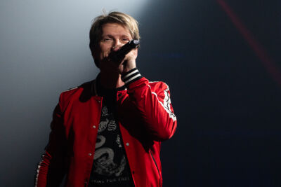 Gene Thomas @ Joe Singalong Party 2023, picture 14, photographed by Gert Daemen - FrontView Magazine