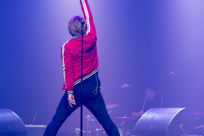Gene Thomas @ Joe Singalong Party 2023, picture 18, photographed by Gert Daemen - FrontView Magazine
