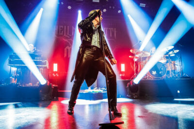 Helmut Lotti goes Metal Live in concert, picture 5, photographed by Paul Jongeneelen - FrontView Magazine