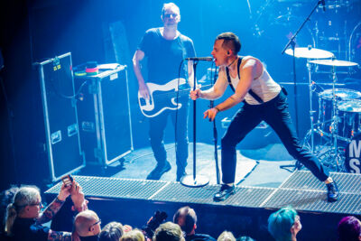 Moon shot Live at 013, picture 10, photographed by Paul Jongeneelen - FrontView Magazine