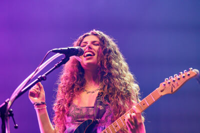 Hannah Wicklund @ Vorst Nationaal, picture 2, photographed by Peter Smet - FrontView Magazine