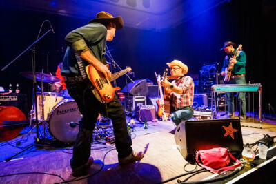 Truck Stop Cutie Live @ De Casino, picture 19, photographed by Paul Jongeneelen - FrontView Magazine