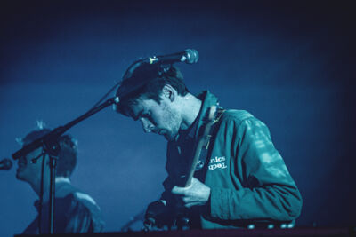 Noonzy (support act Warhaus) @ Het Depot, picture 2, photographed by Leen Verlinden - FrontView Magazine