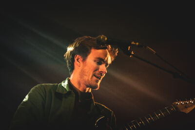 Noonzy (support act Warhaus) @ Het Depot, picture 8, photographed by Leen Verlinden - FrontView Magazine