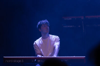 Amina @ Het Depot, picture 2, photographed by Jürgen Bruynooghe - FrontView Magazine
