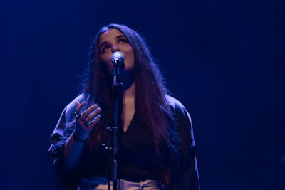 Amina @ Het Depot, picture 3, photographed by Jürgen Bruynooghe - FrontView Magazine
